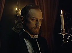 Кадр из фильма Золотая цепь по роману Александра Грина