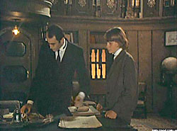 Кадр из фильма Золотая цепь по роману Александра Грина